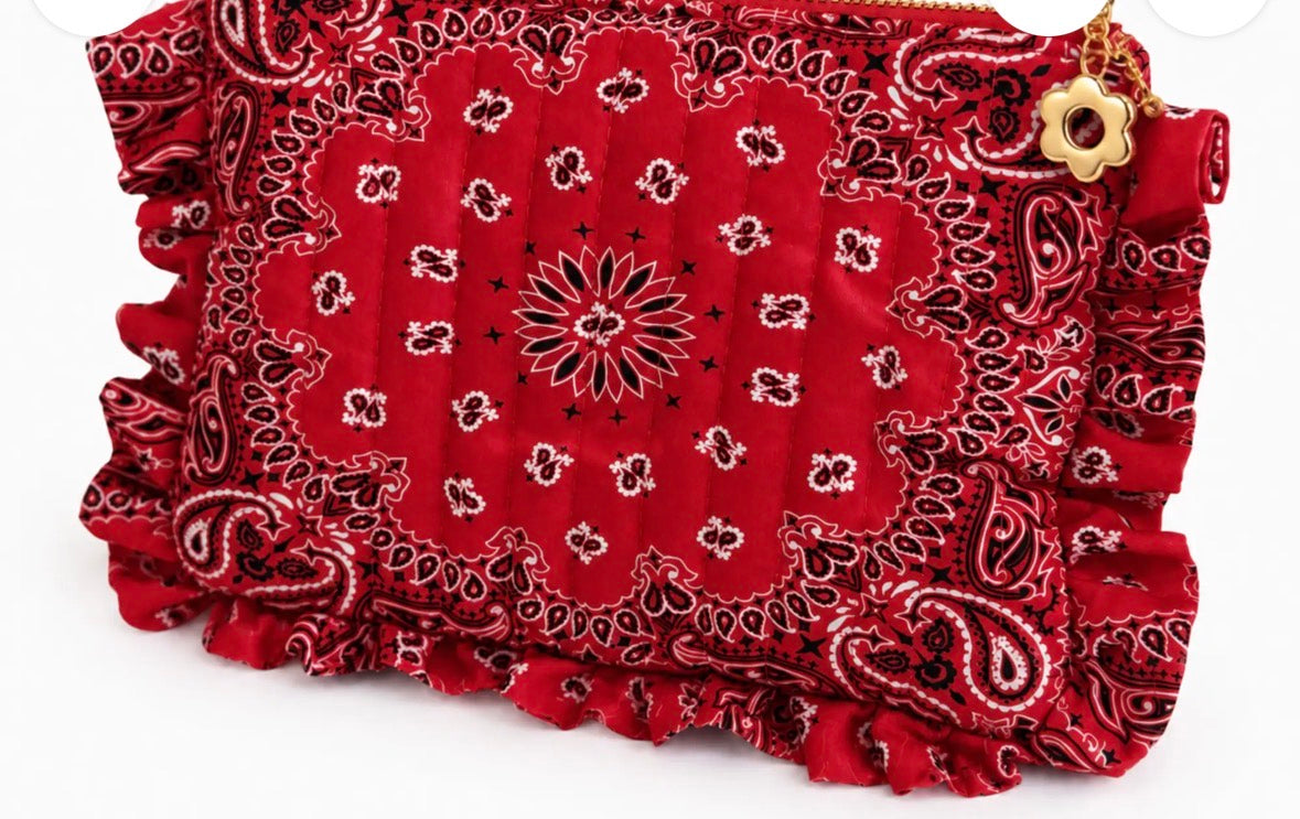 EVERYTHING POUCH, QUILTED COSMETIC CASE (Red)