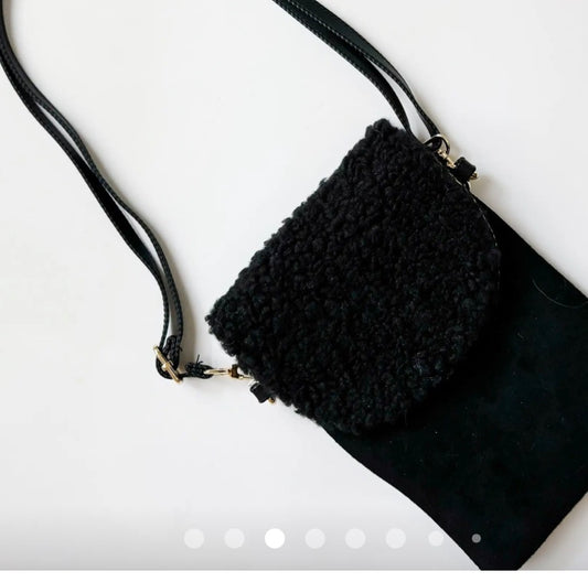 HANDY DANDY PHONE CROSSBODY (Black)