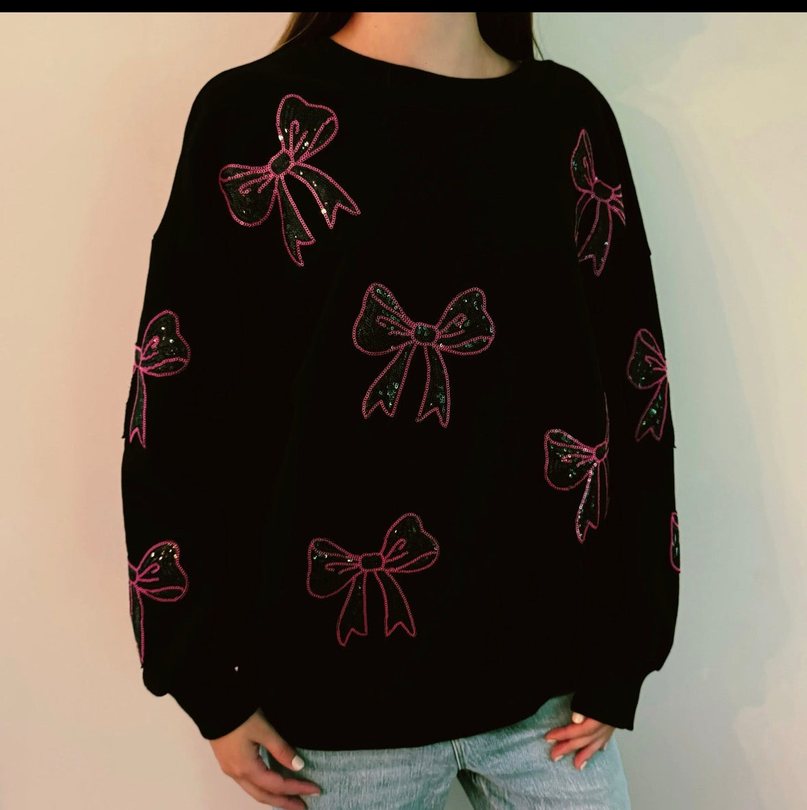 Sparkly Bow Patch Sweatshirt (Black Med)